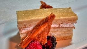 Honey Cake with Cinnamon Mousse 