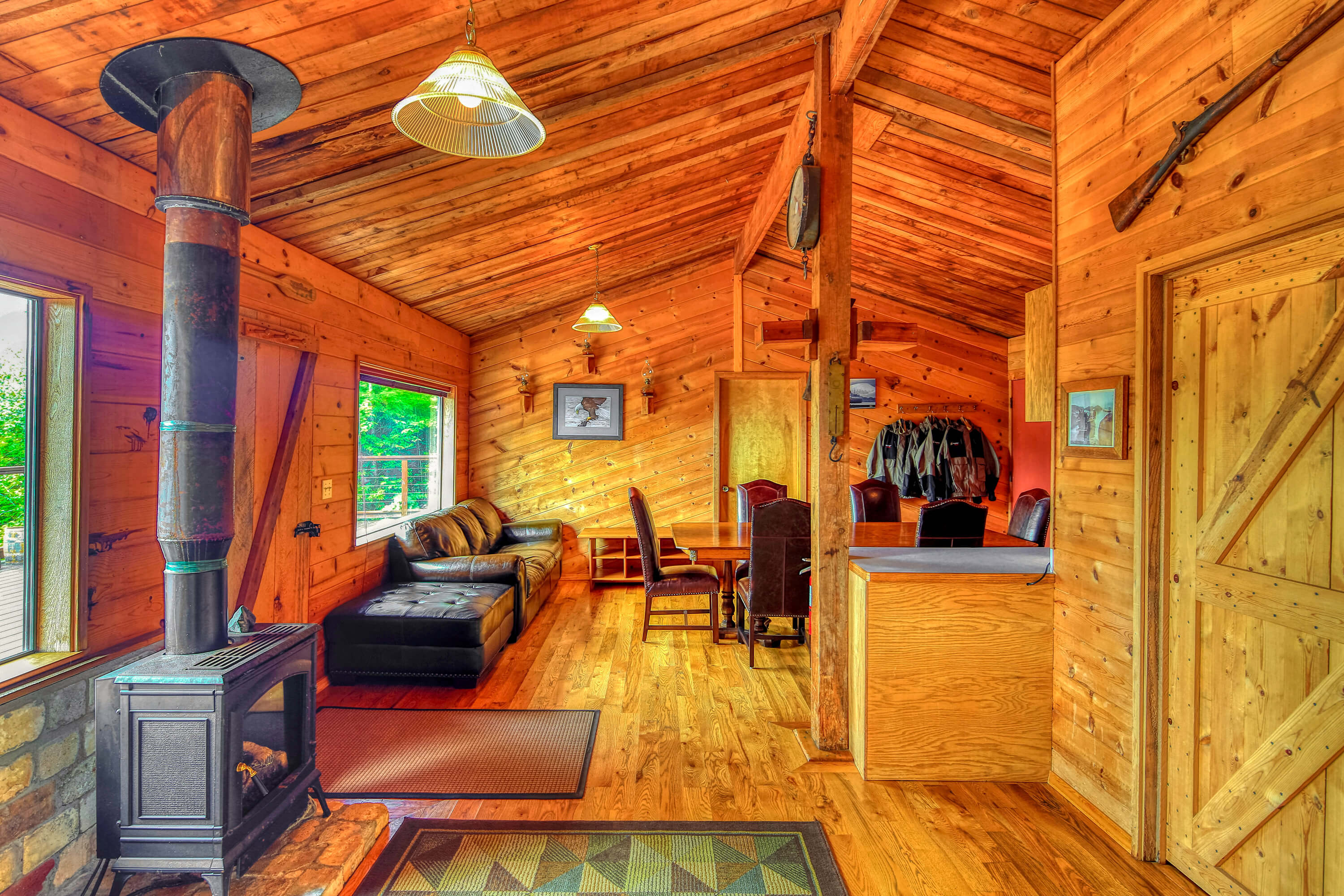 Alaska Lodge Spruce House
